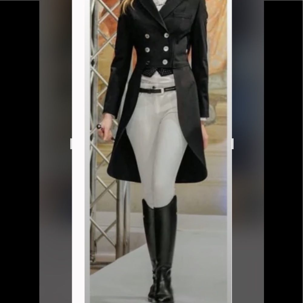 Elegant Black Riding Boots for Women - Classic Equestrian Style
